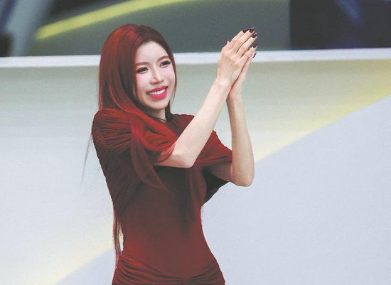 365 days to achieve a dream for Vietnamese singer