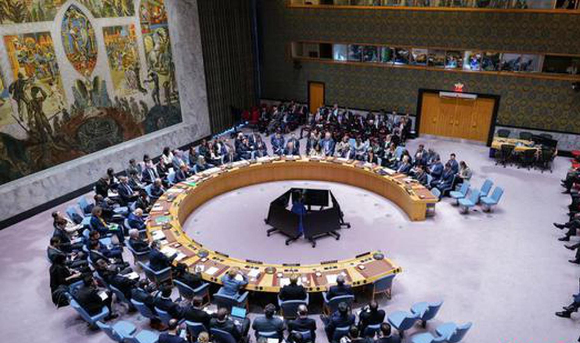 Chinese FM calls for rejection of unilateralism bypassing UN Security Council