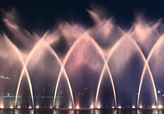 Tech and light show illuminates nightscape in Hangzhou, Zhejiang