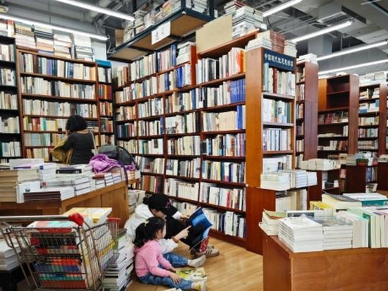 Chinese online literature and fantasy novels extend global reach