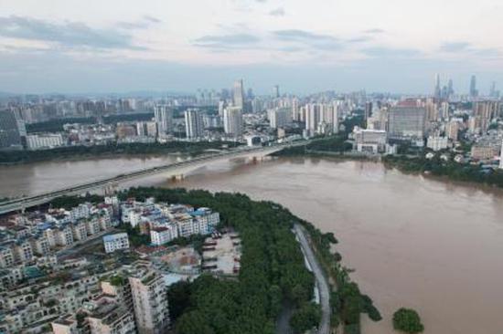 China enters flood season as rainfall patterns show new trends