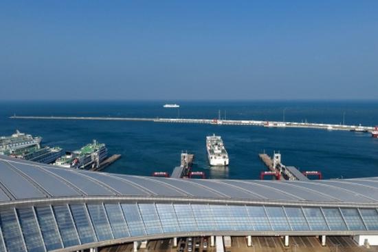 Hainan tropical island hub for global investment