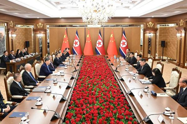 Xi Jinping, general secretary of the Communist Party of China Central Committee and Chinese president, holds talks with Kim Jong Un, general secretary of the Workers' Party of Korea and president of the State Affairs of the Democratic People's Republic of Korea (DPRK), at the Kumsusan State Guesthouse in Pyongyang, the DPRK, June 8, 2026. (Xinhua/Li Xiang)