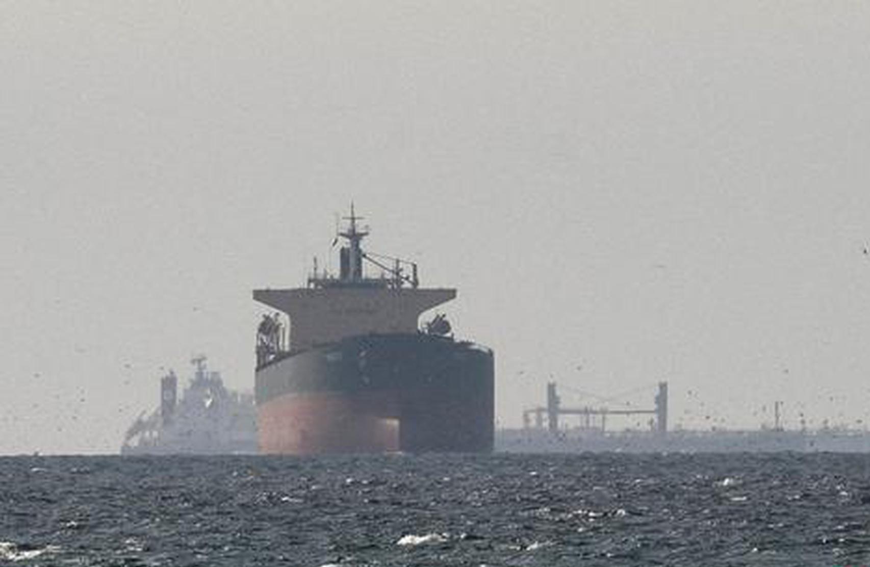 Iranian, U.S. forces clash at sea as Iran announces full closure of Strait of Hormuz -- media