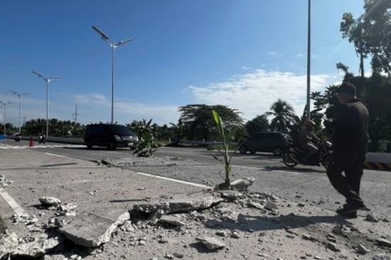 Death toll rises to 55 in Philippines quake