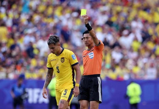Chinese referees take World Cup stage