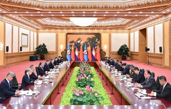Xi Jinping, general secretary of the Communist Party of China Central Committee and Chinese president, meets with Cambodian People's Party President and Senate President Samdech Techo Hun Sen at the Great Hall of the People in Beijing, capital of China, on June 26, 2026. (Xinhua/Yue Yuewei)
