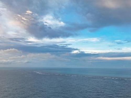 China Coast Guard expels Japanese vessel from territorial waters of Chiwei Yu