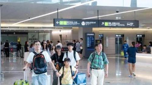 China launches paperless departure tax refund system