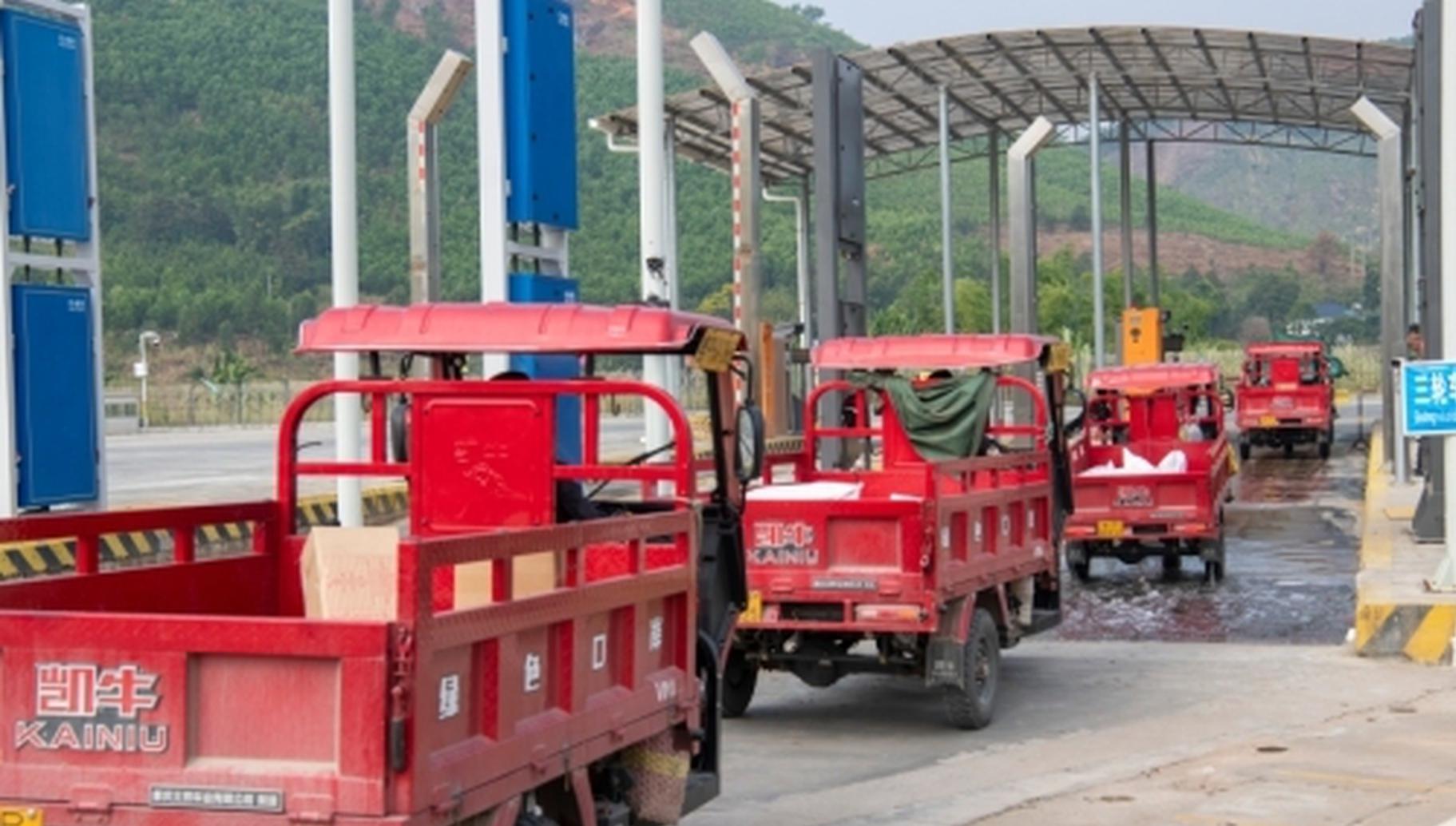 Chinese-made tricycles gain traction in Cape Verde