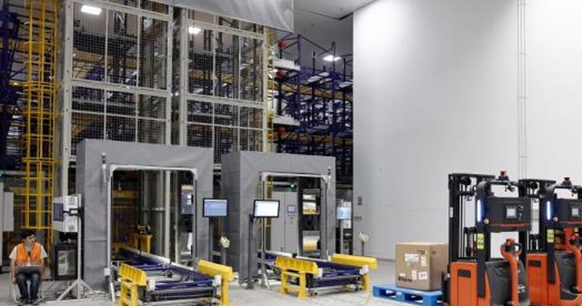 Cargo throughput of China's national logistics hubs grows by 5.5% in 2025 