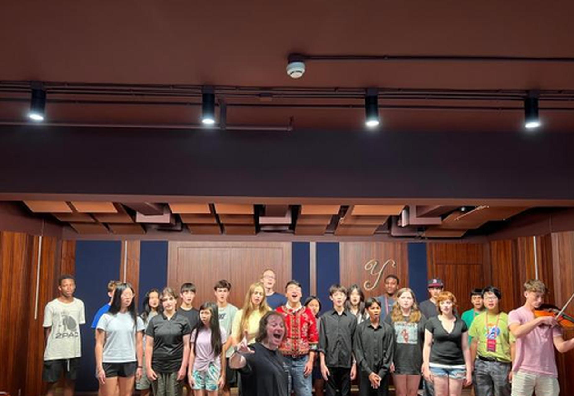 Chinese, U.S. youth share stage at Beijing music exchange