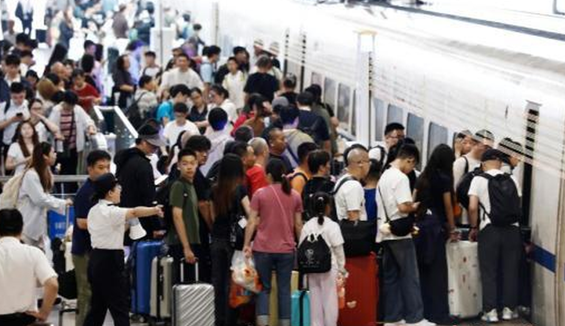China's key transport indicators continue to grow in H1 2026