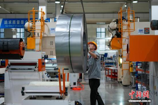 Henan's steel furniture hub sees booming export orders