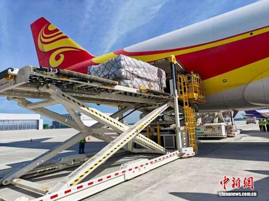 Jiaxing Nanhu Airport in east China launches first cargo route to North America