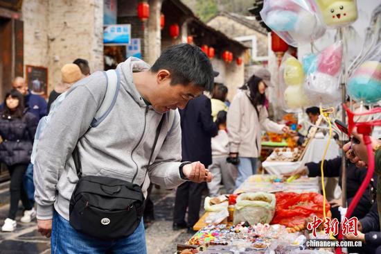 Hezhou’s foreign trade surges 85% in first half of 2026
