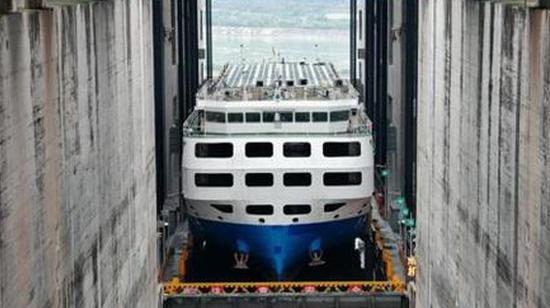 Three Gorges Dam shipping throughput reaches 100 million metric tons in 2026