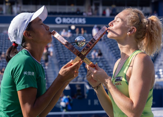 Zhang Shuai, Siniakova win WTA 1000 Toronto doubles title