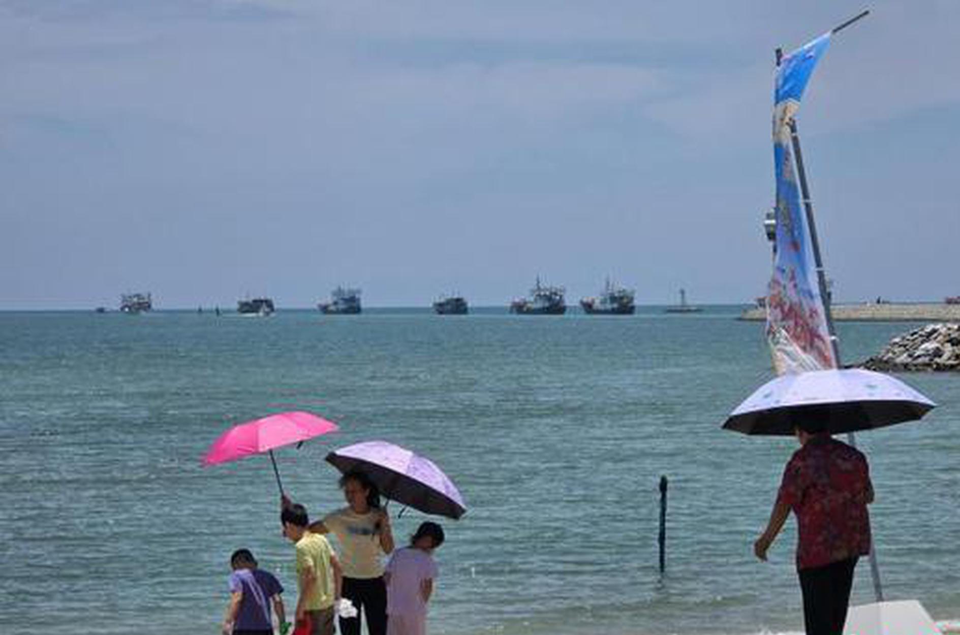 Around 27,000 Hainan fishing boats set sail as South China Sea fishing moratorium ends