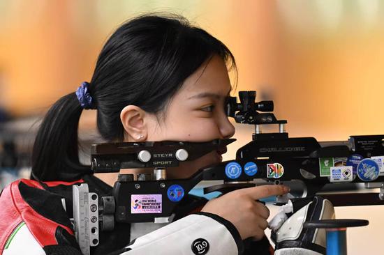 Wang Zifei breaks Asian record in women's 10m air rifle qualification at 20th Asian Games
