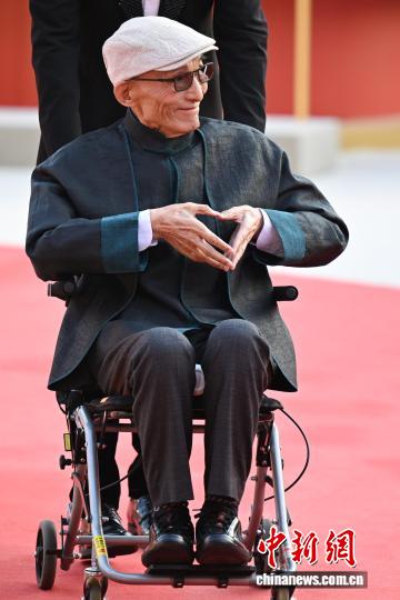 Photo shows You benchang appearing on the opening red carpet of the 14th Beijing International Film Festival held in Beijing, April 2024. (Photo: China News Service)
