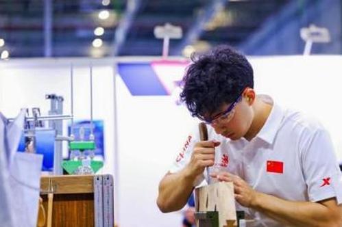 Guangzhou competitors win seven golds at 48th WorldSkills Competition