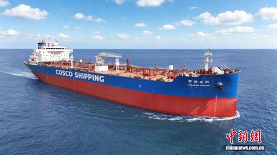 China's first 50,000-dwt smart and cybersecure tanker enters service