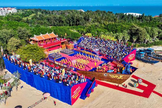 Ceremony held to worship sea goddess Mazu in Fujian