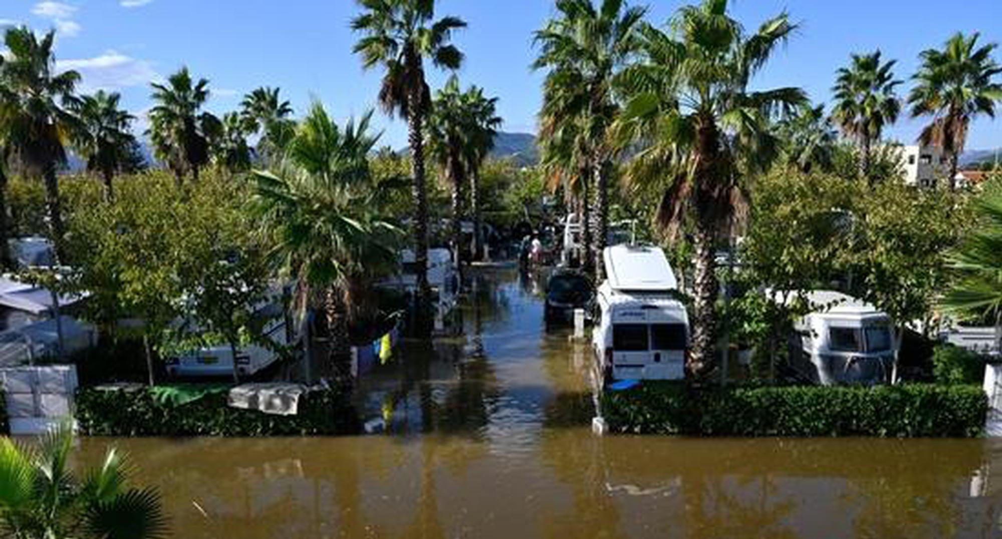 Four killed as torrential rain batters Spain