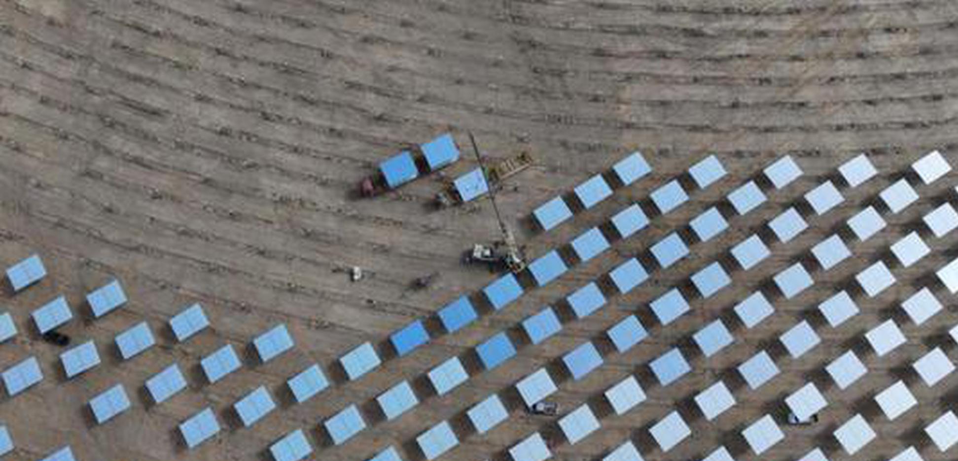 China's installed wind and solar power capacity tops 2,010 GW