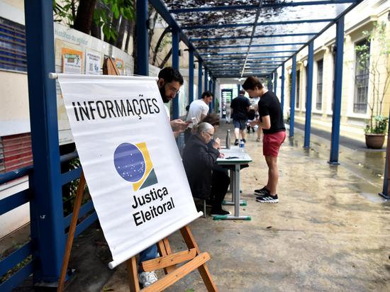 Brazil's presidential election runoff begins