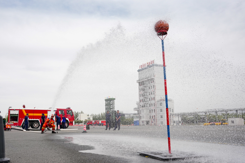 造就“工匠精英”新疆举行第二届消防行业职业技能竞赛