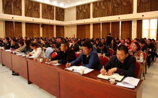 新疆库尔勒经济技术开发区举办党务工作者培训