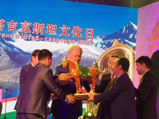 陳志峰:新疆“馬夫”的上合情