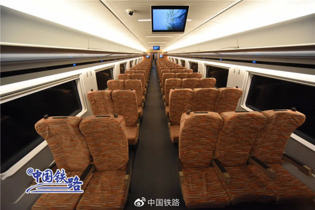 　　图片来源：@中国铁路
