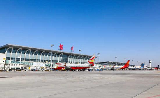　　10月20日，记者从宁夏机场公司了解到，受近期疫情影响，多家航空公司已发布涉及银川航线客票的退改政策及特殊处置方案。