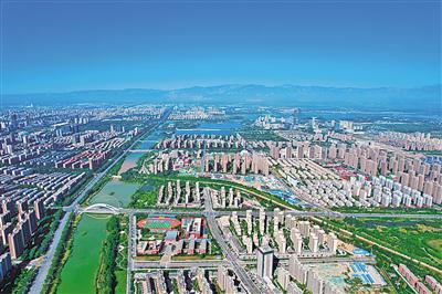 宁夏地级市环境空气质量优良天数比例连续6年保持在80%以上。图为晴空下的美丽银川。（资料图片）                                          本报记者 马楠 摄