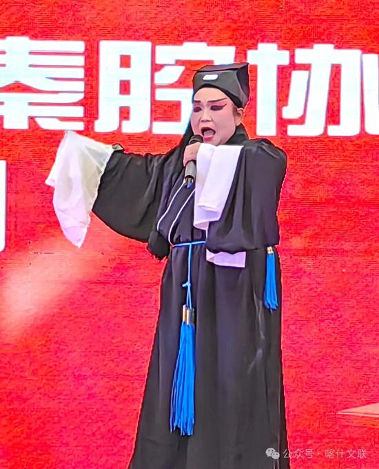 彩妆折子戏《夜逃》，表演者：刘丽、刘飞燕。司文婷  摄 