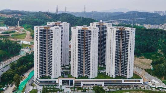 在深圳建成的全国首个混凝土模块化高层建筑“华章新筑”。中建海龙科技 供图