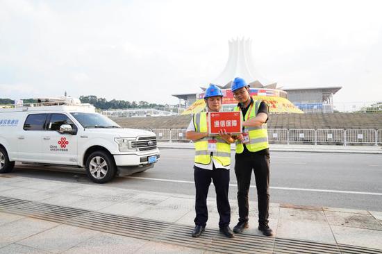 广西联通开展网络监测,确保网络稳定畅通。车日丹 摄