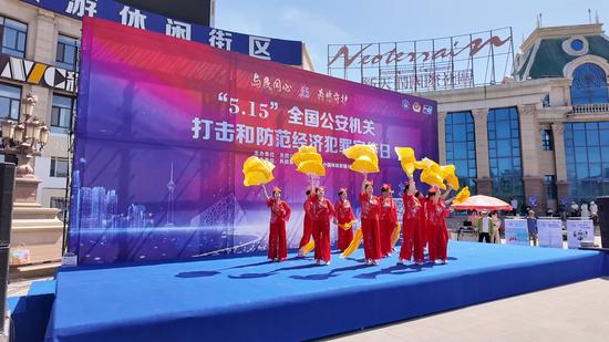 超卓的文艺上演