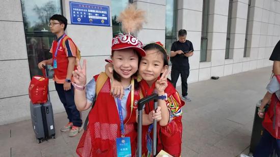 两天青少年互讲珍爱