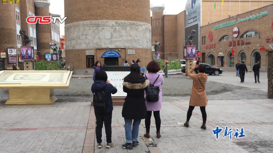 新疆旅游渐热 游客:没想到淡季还这么多人