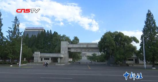 探访朝鲜最高学府金日成综合大学:伙食不错 留学生很多