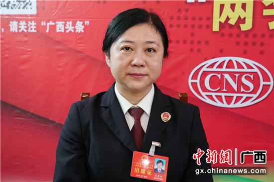 广西人大代表、柳州市人民检察院副检察长韦震玲 广西人大代表、柳州市人民检察院副检察长韦震玲