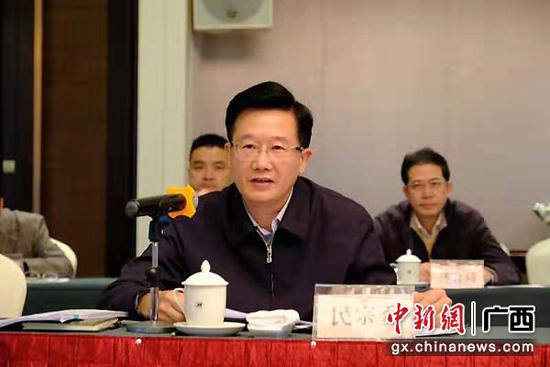 图为何朝建。覃凤前 摄 图为何朝建。覃凤前 摄