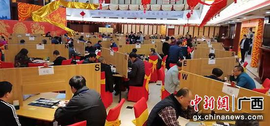 图为比赛现场。黄文生 摄 图为比赛现场。黄文生 摄