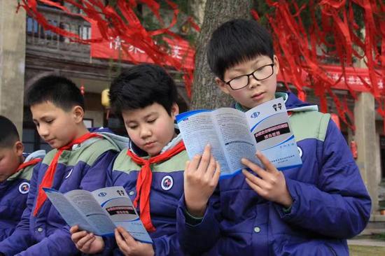 图为“减税降费微课堂” 左林俊 摄