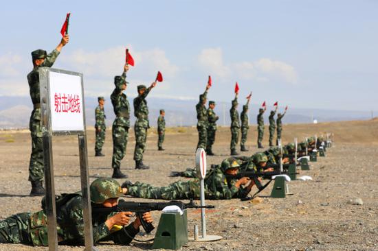 武警兵团总队某支队比武:来自大漠戈壁的较量