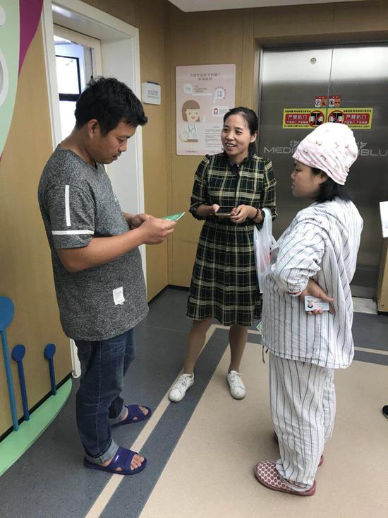 床前办零跑腿 柯城新生儿e站通出生一件事联办